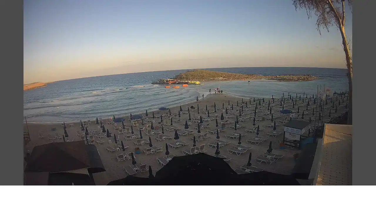 Webcam snapshot from :city — May 5, 2026 16:00