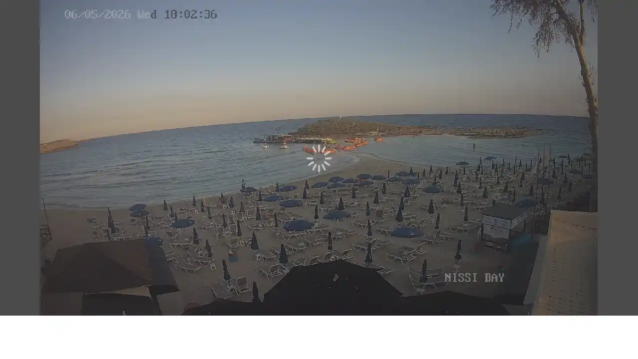 Webcam snapshot from :city — May 6, 2026 16:00