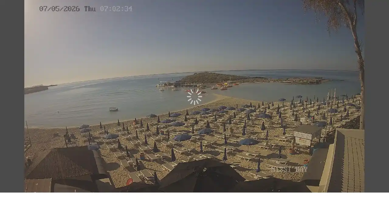 Webcam snapshot from :city — May 7, 2026 05:00