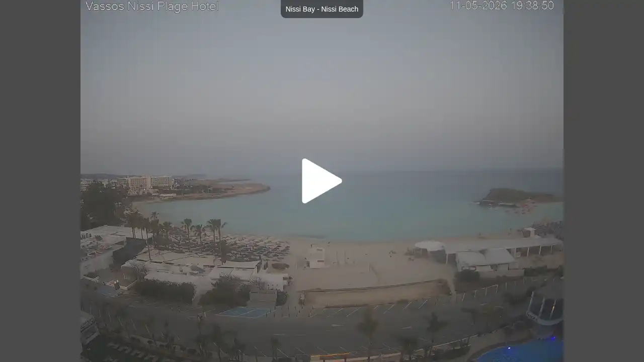 Webcam snapshot from :city — May 11, 2026 17:00