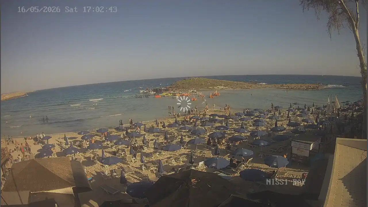 Webcam snapshot from :city — May 16, 2026 15:00