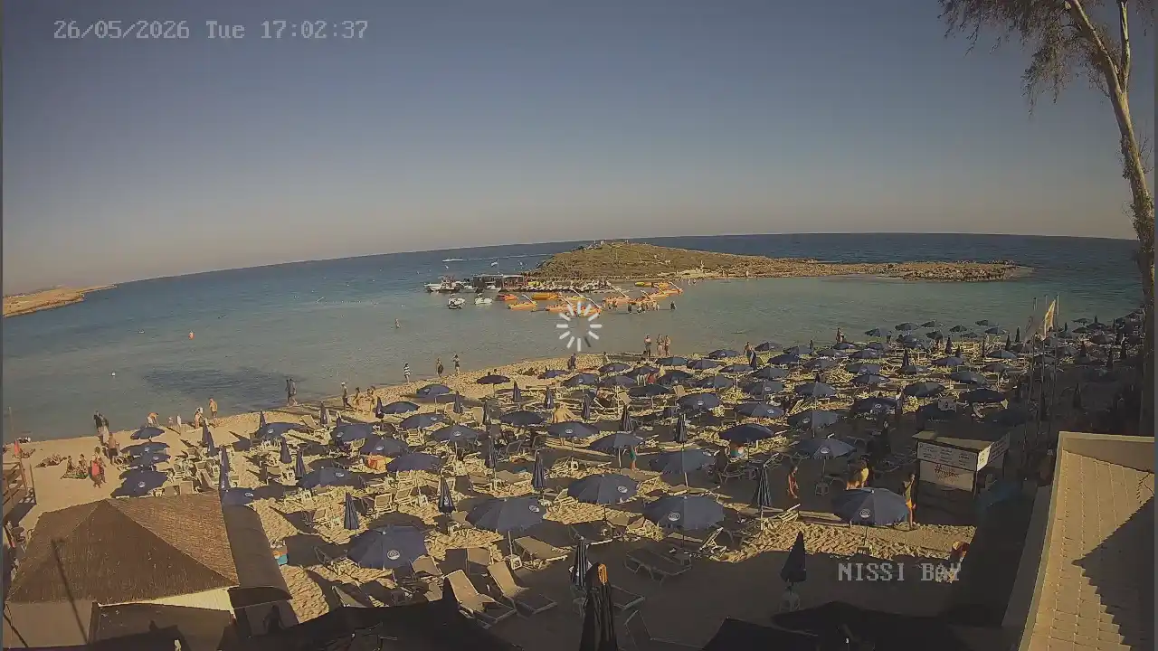 Webcam snapshot from :city — May 26, 2026 15:00