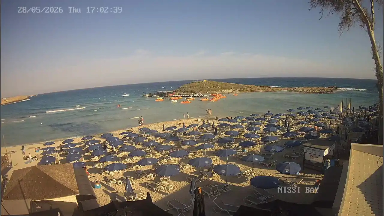 Webcam snapshot from :city — May 28, 2026 15:00