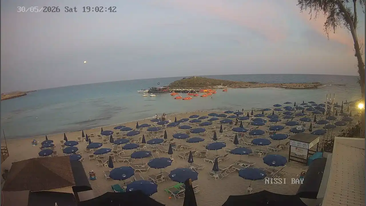 Webcam snapshot from :city — May 30, 2026 17:00