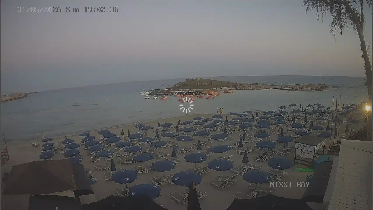 Webcam snapshot from :city — May 31, 2026 17:00