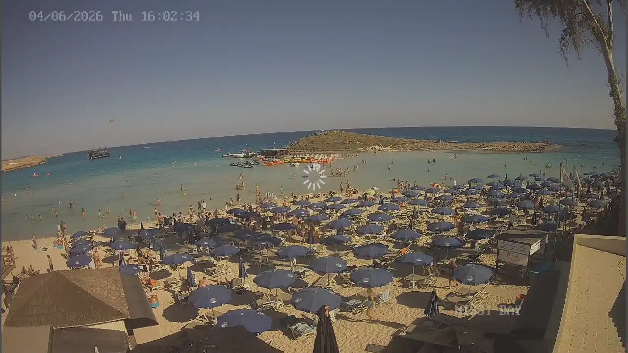 Webcam snapshot from :city — June 4, 2026 14:00