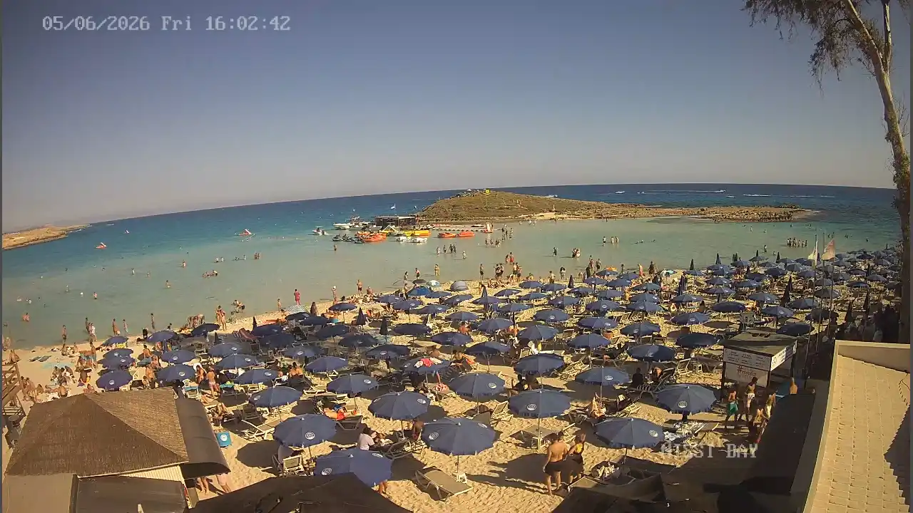 Webcam snapshot from :city — June 5, 2026 14:00