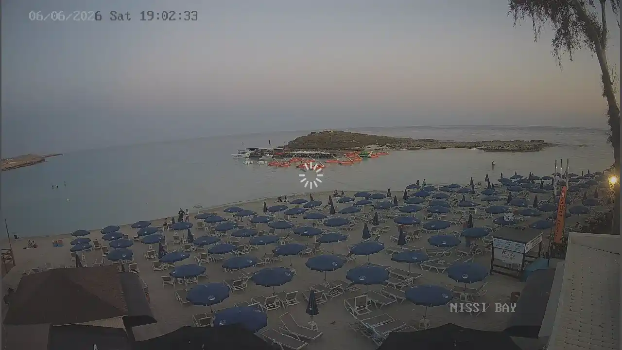 Webcam snapshot from :city — June 6, 2026 17:00