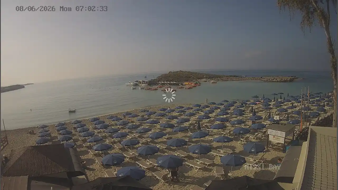 Webcam snapshot from :city — June 8, 2026 05:00
