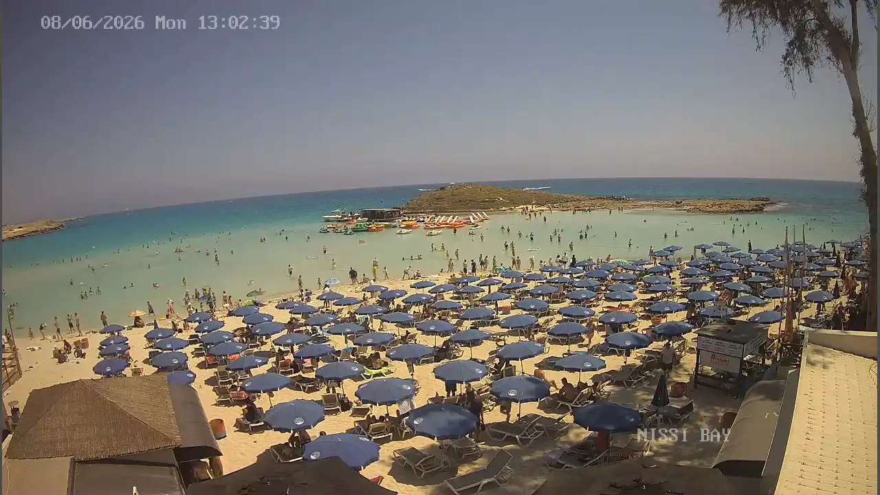 Webcam snapshot from :city — June 8, 2026 11:00