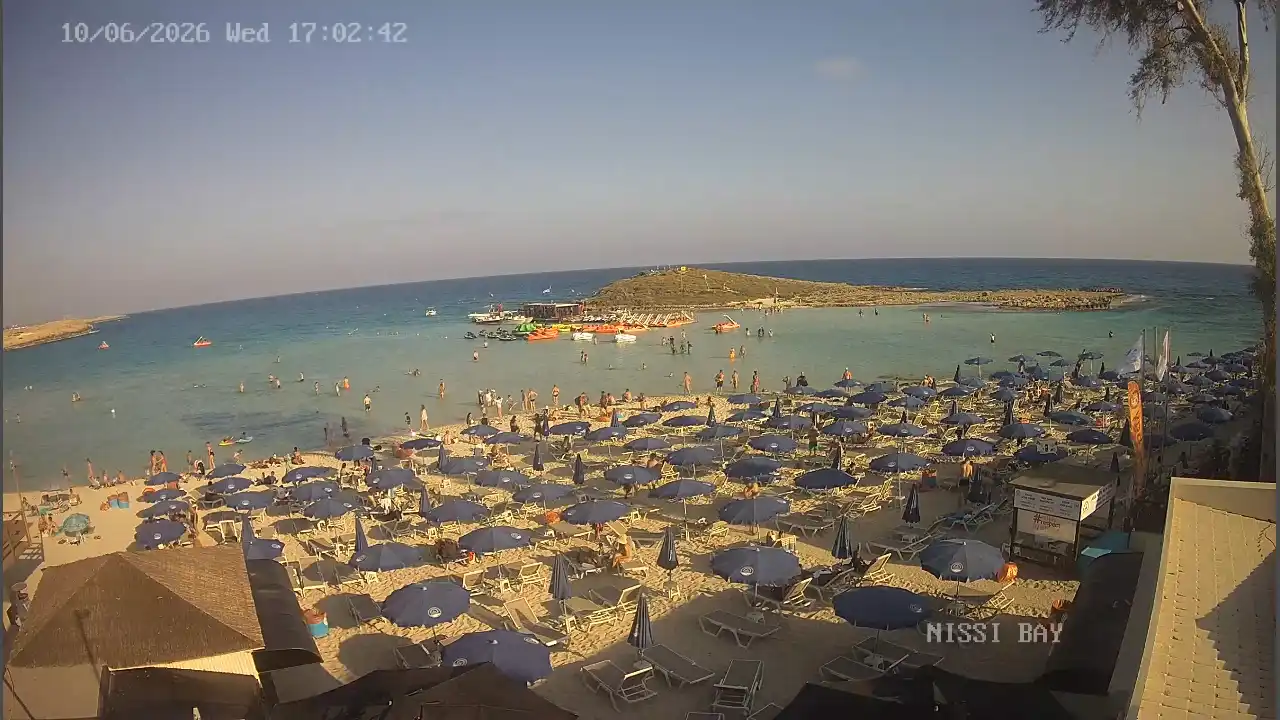 Webcam snapshot from :city — June 10, 2026 15:00