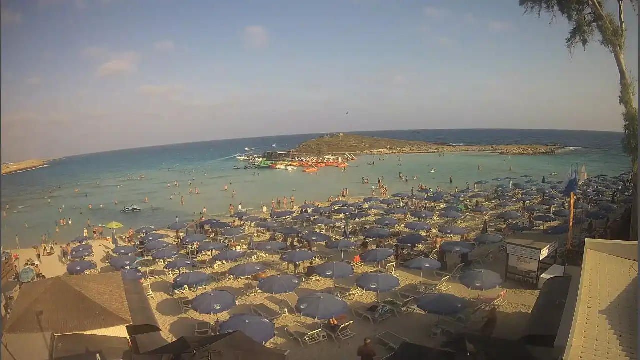 Webcam snapshot from :city — July 4, 2026 15:00