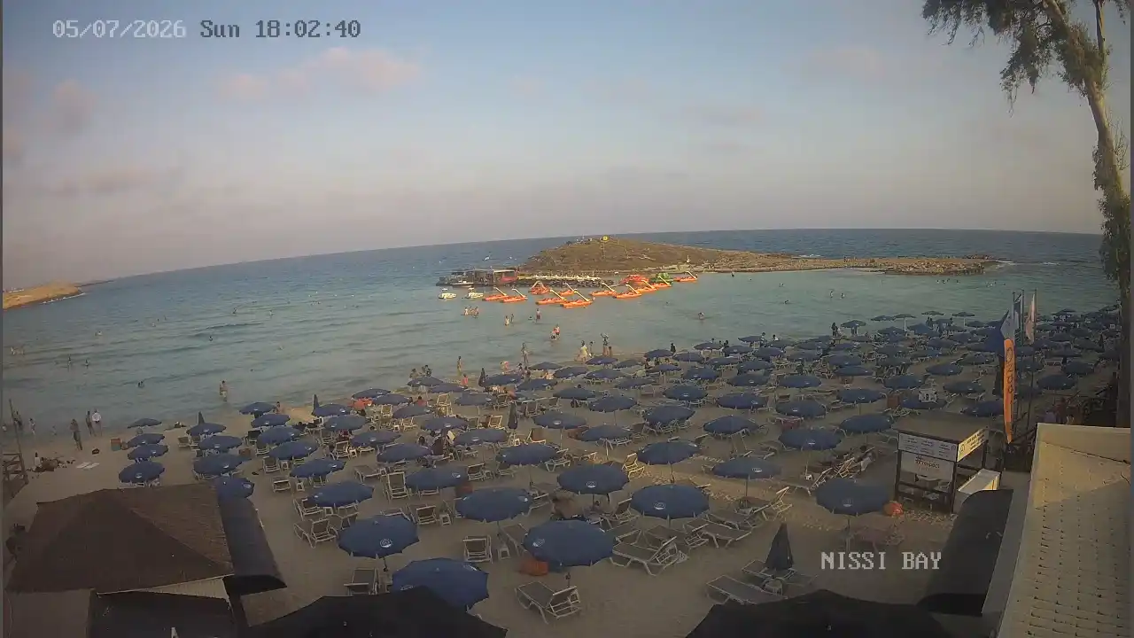 Webcam snapshot from :city — July 5, 2026 16:00