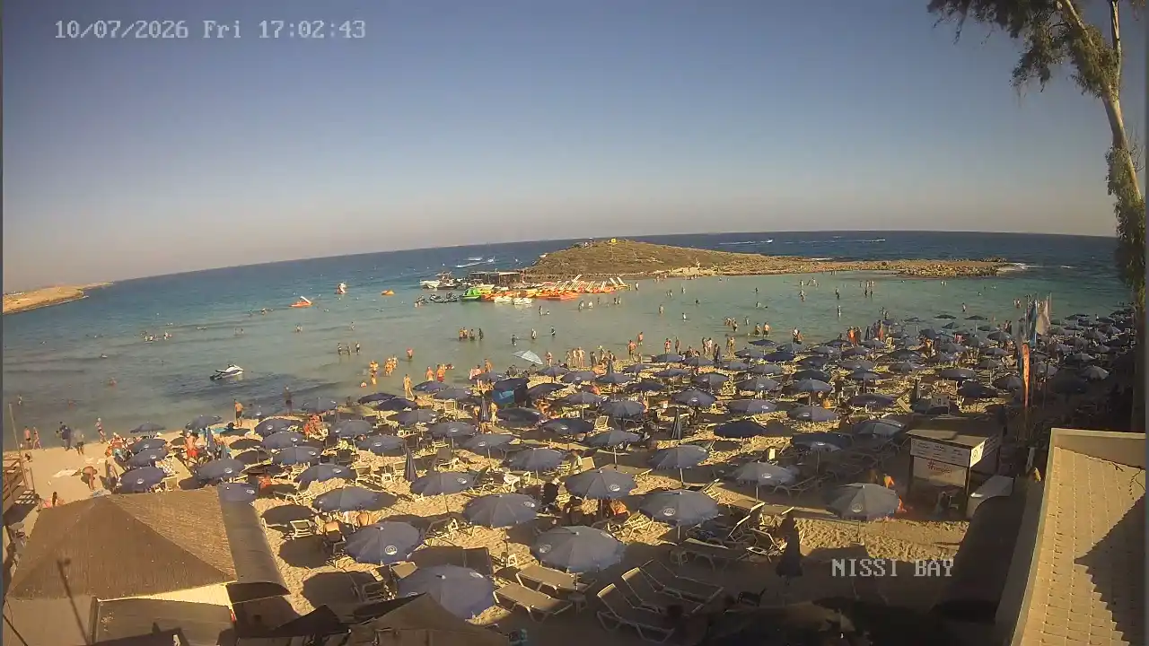 Webcam snapshot from :city — July 10, 2026 15:00