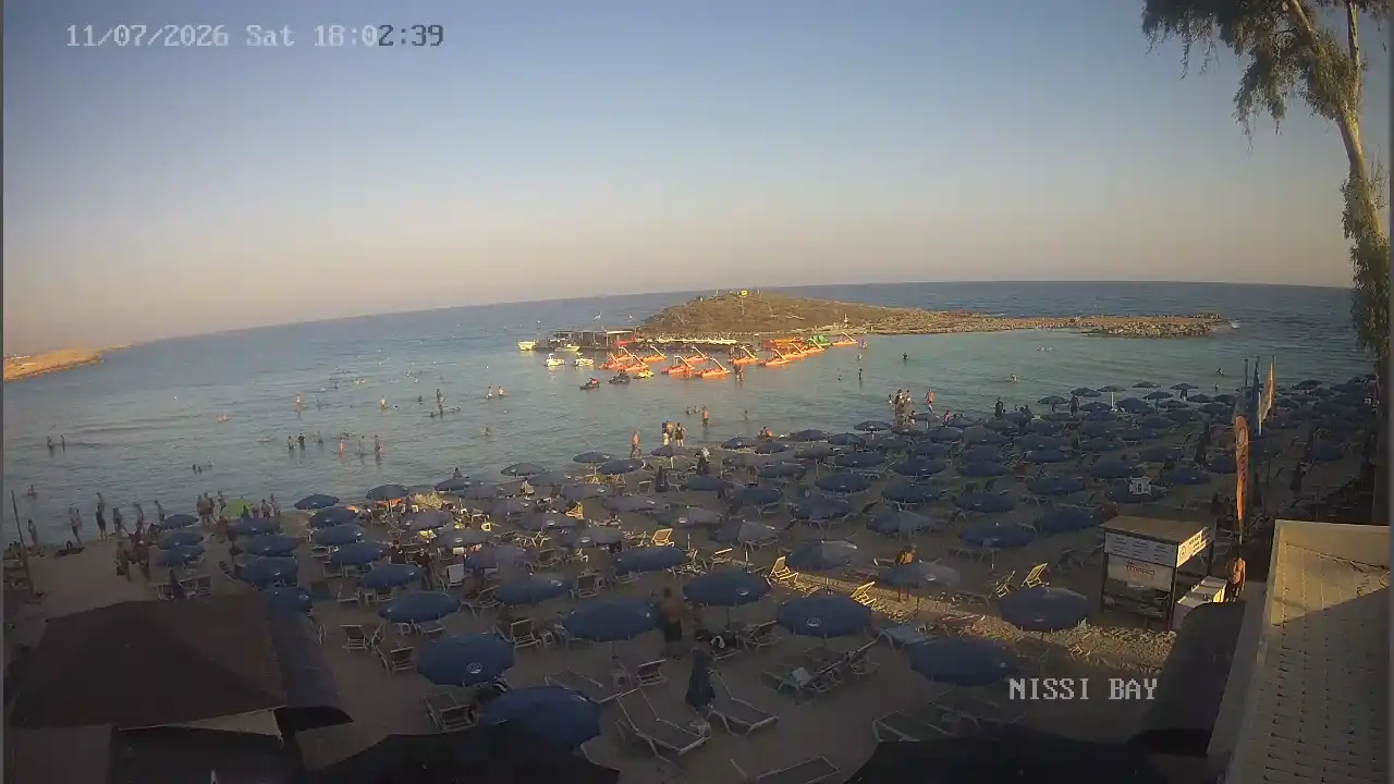 Webcam snapshot from :city — July 11, 2026 16:00