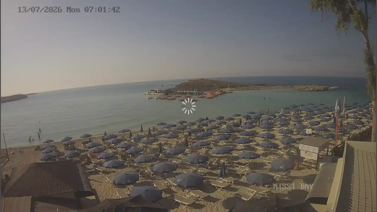 Webcam snapshot from :city — July 13, 2026 05:00