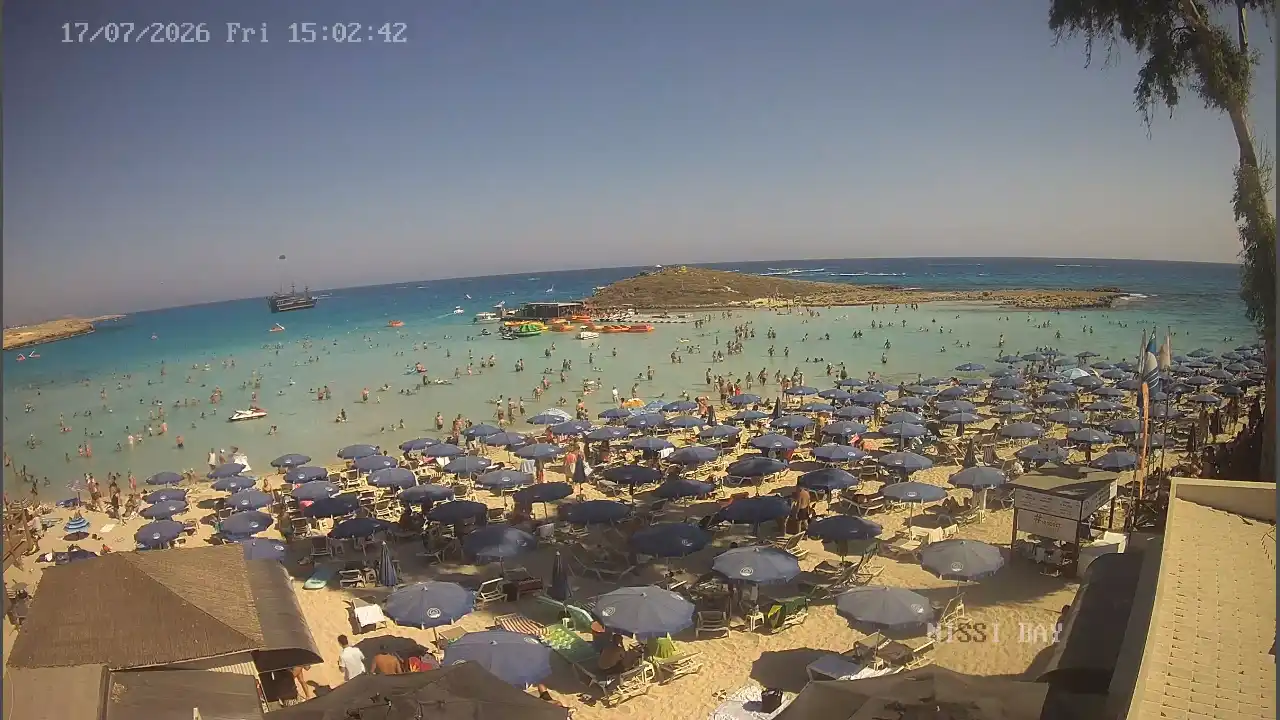 Webcam snapshot from :city — July 17, 2026 13:00