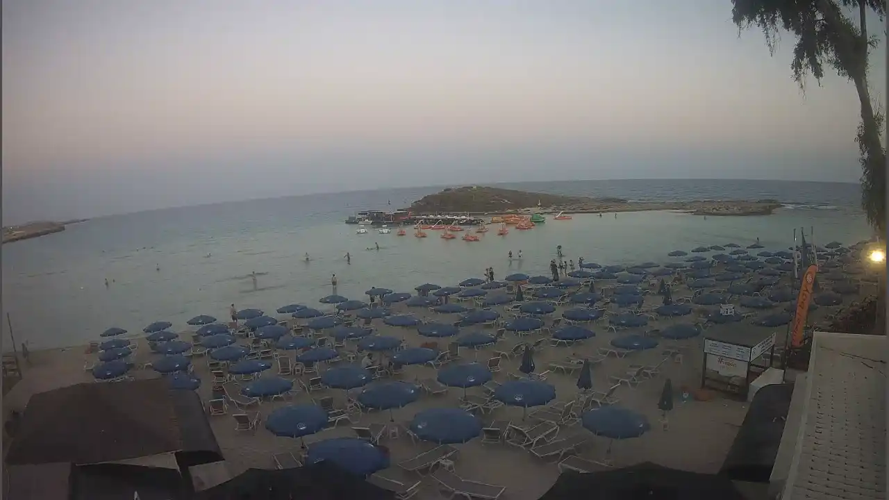 Webcam snapshot from :city — July 20, 2026 17:00