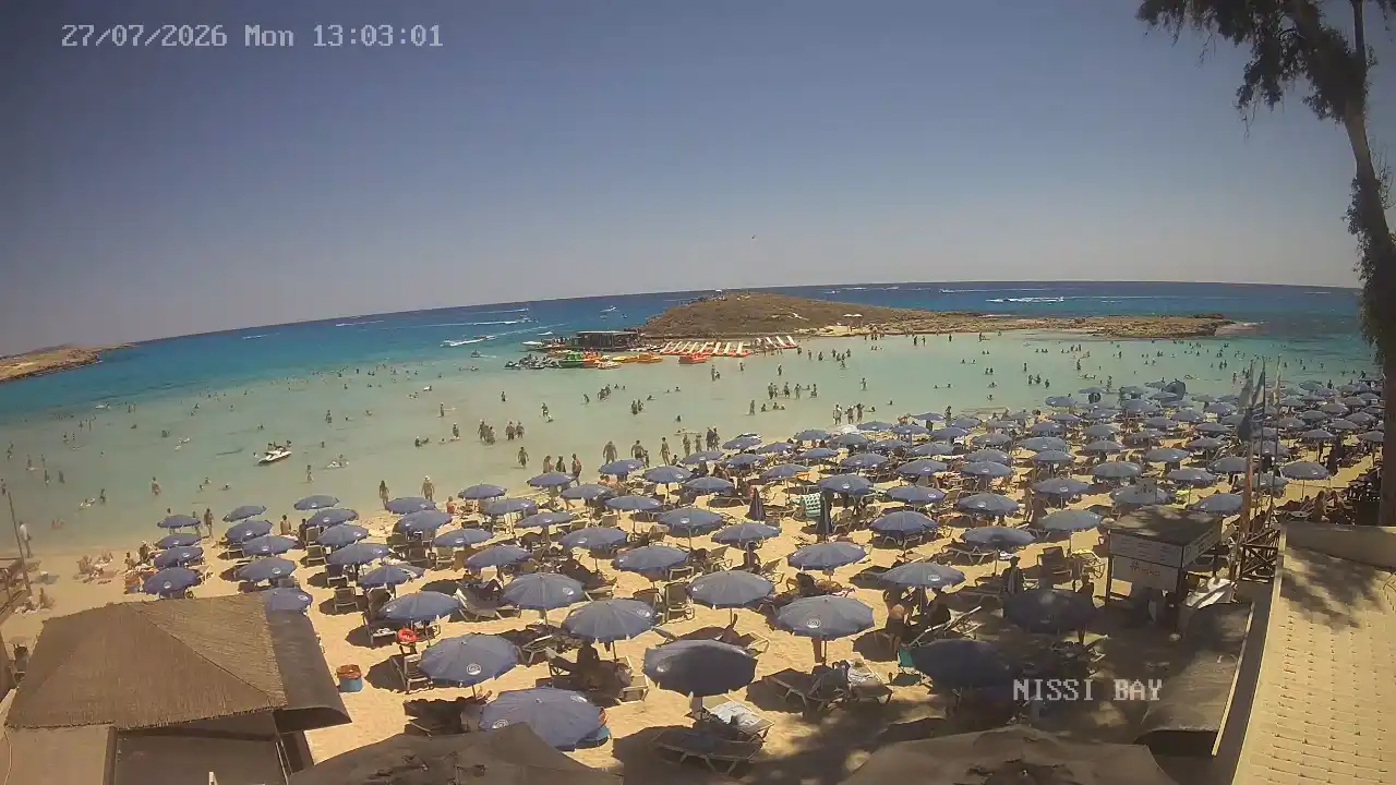 Webcam snapshot from :city — July 27, 2026 11:00