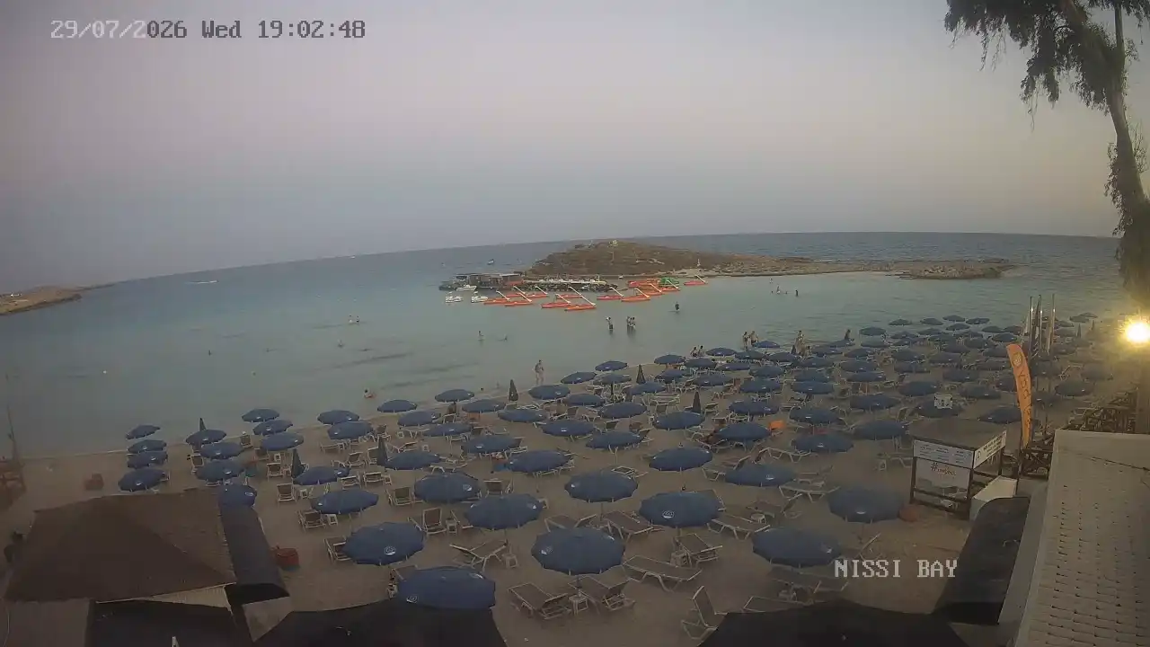Webcam snapshot from :city — July 29, 2026 17:00