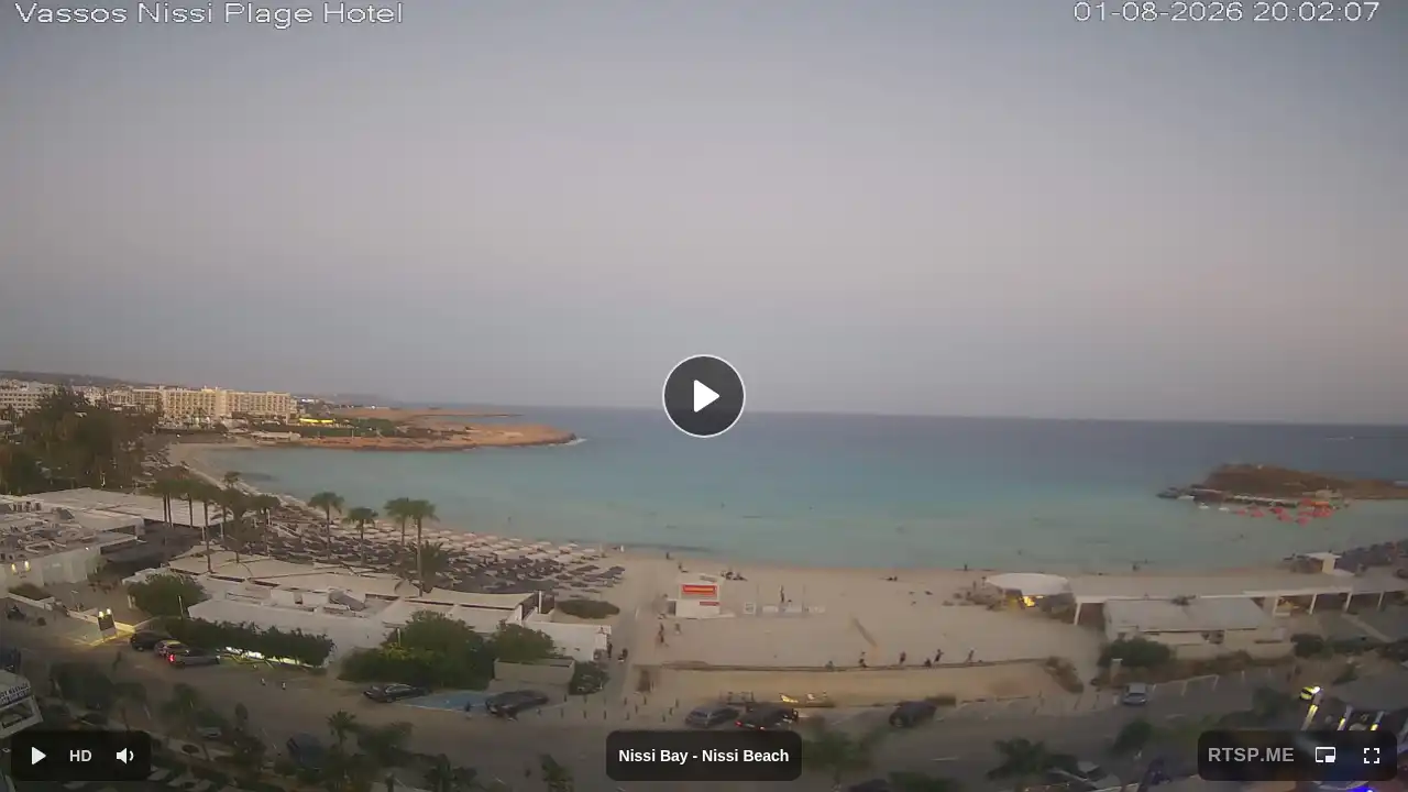 Webcam snapshot from :city — August 1, 2026 17:00