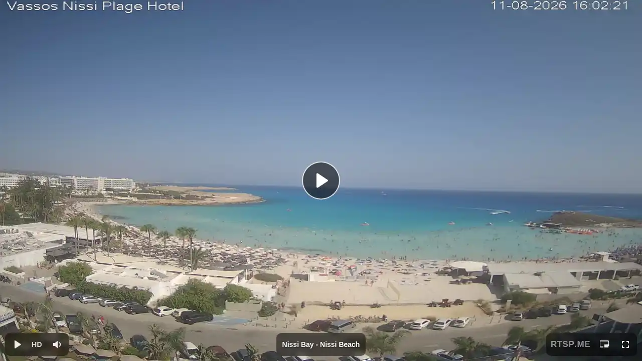 Webcam snapshot from :city — August 11, 2026 13:00