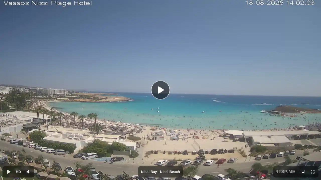 Webcam snapshot from :city — August 18, 2026 11:00