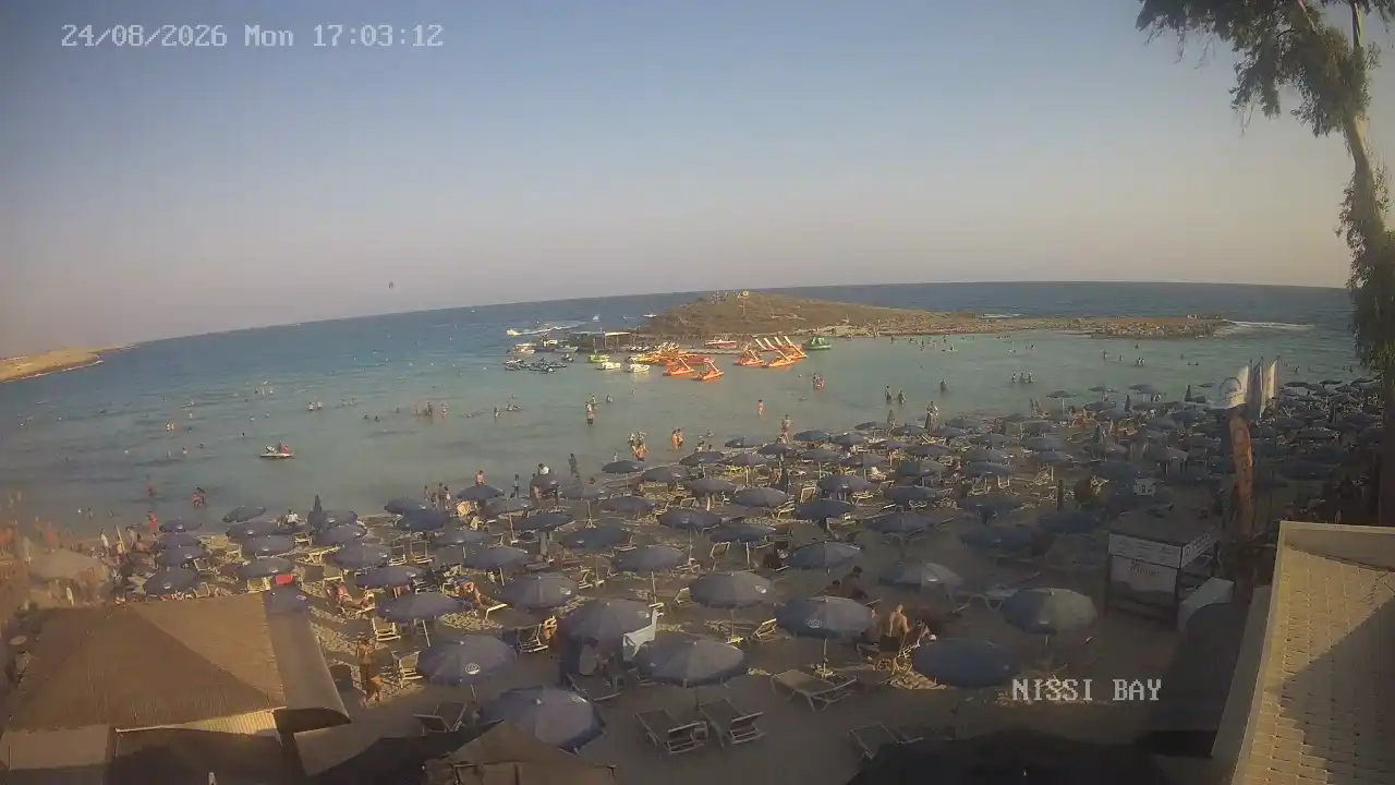 Webcam snapshot from :city — August 24, 2026 15:00