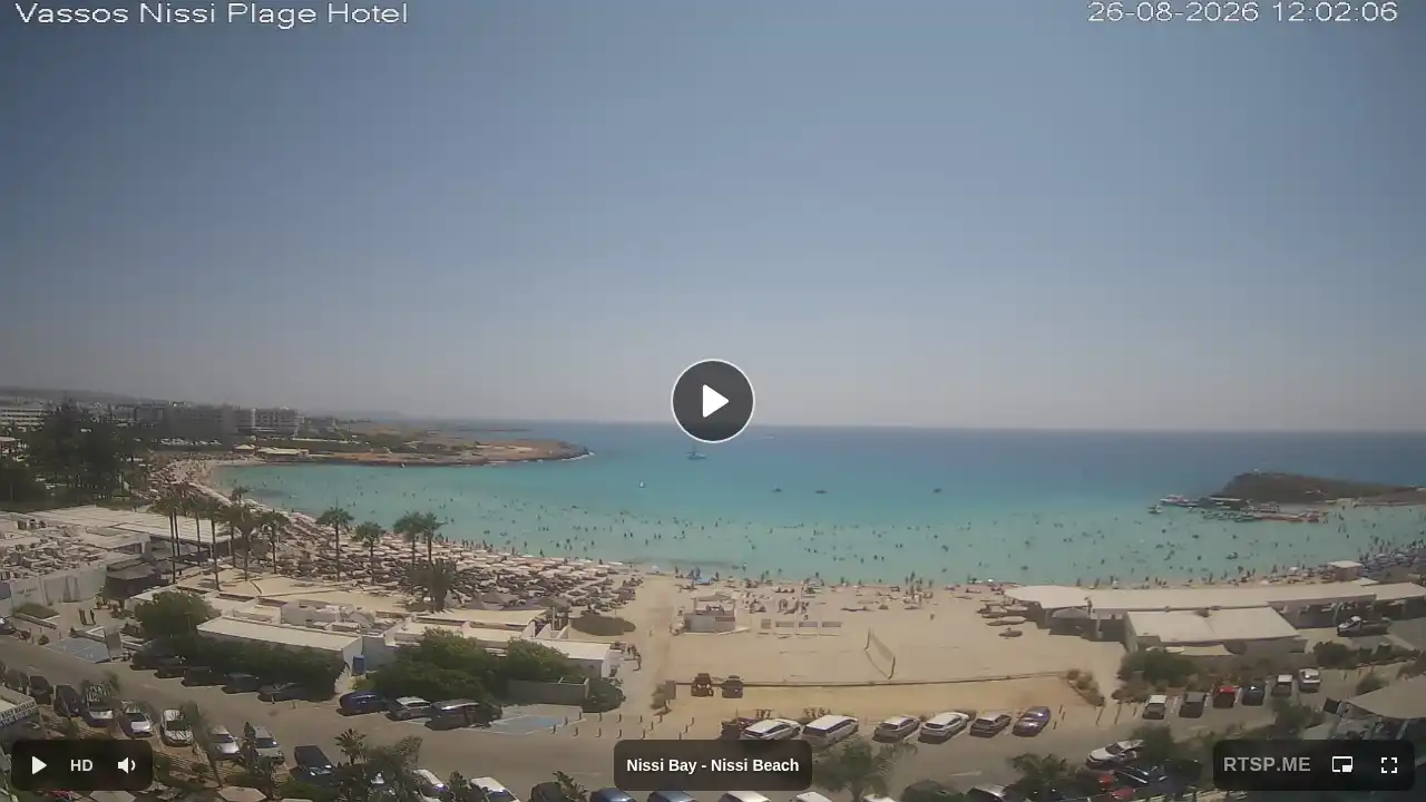 Webcam snapshot from :city — August 26, 2026 09:00
