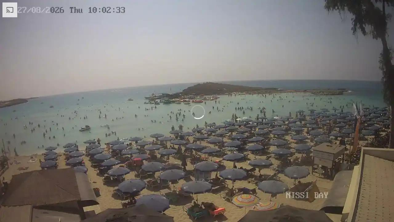 Webcam snapshot from :city — August 27, 2026 08:00
