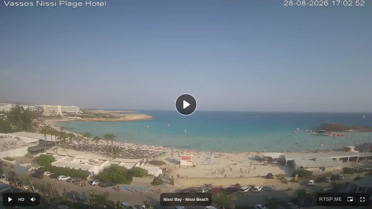 Webcam snapshot from :city — August 28, 2026 14:00