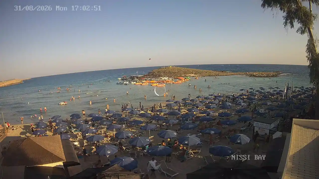 Webcam snapshot from :city — August 31, 2026 15:00